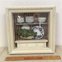 CHIC FRAMED SHADOW BOX