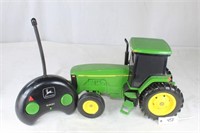 John Deere 8300 Radio Control Tractor