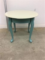 Painted Queen Anne End Table with 24” Round Top