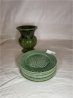 Pineapple plates and vase