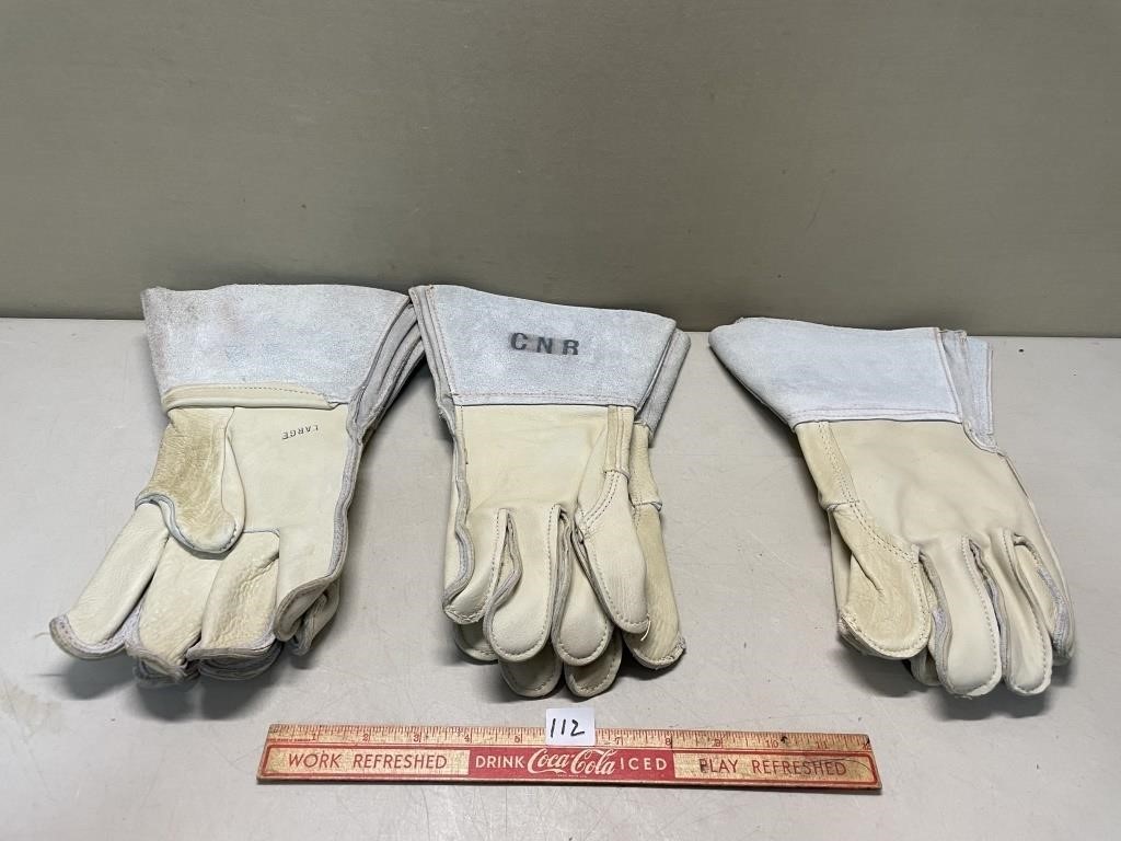 NEW HEAVY DUTY GLOVES