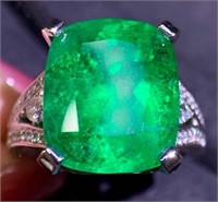 10.2ct Colombian Emerald 18K Gold Diamond Ring
