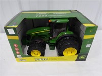 1/16 Scale John Deere 7930 Tractor w/Duals