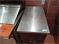 Counter/cabinet