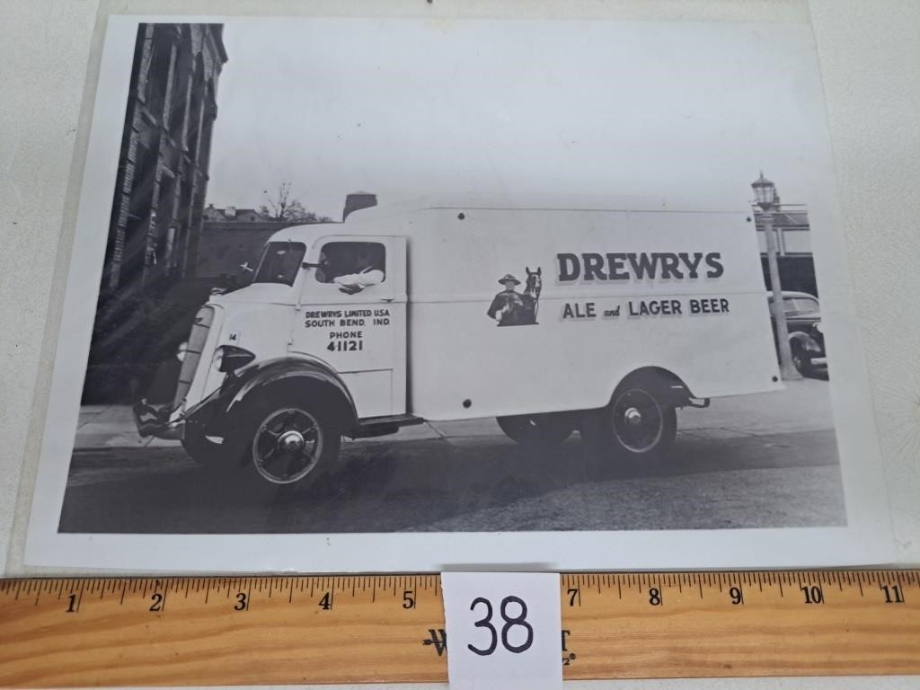 1943 Drewry Beer Truck Photo