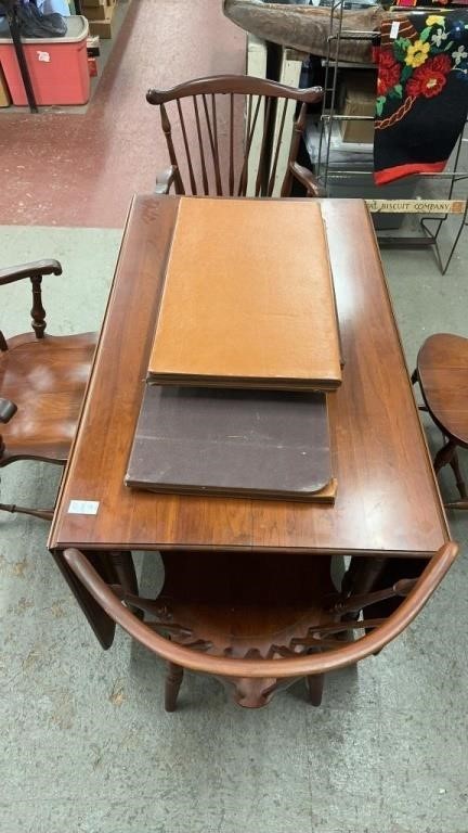 Pennsylvania House Drop leaf table and 4 wooden
