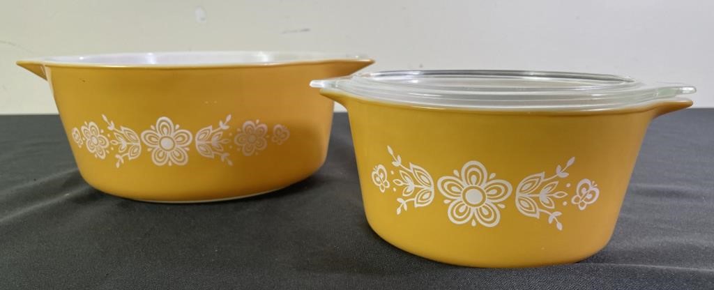 Pyrex  Butterfly Gold Mixing Bowls (2)