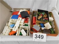 Plastic building set - small farm pieces -