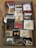 (1) Flat of Costume Jewelry-Some NIB