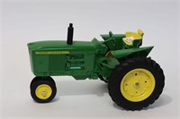 JOHN DEERE TRACTOR ERTL 1/16