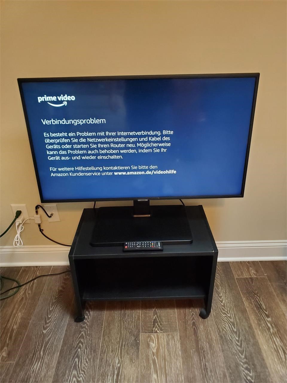 40 in. Samsung tv and stand
