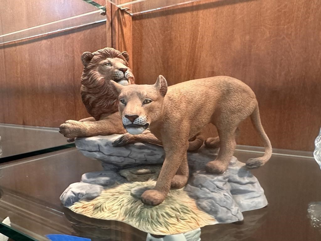 LENOX PORCELAIN LIONS FAMILY STATUE