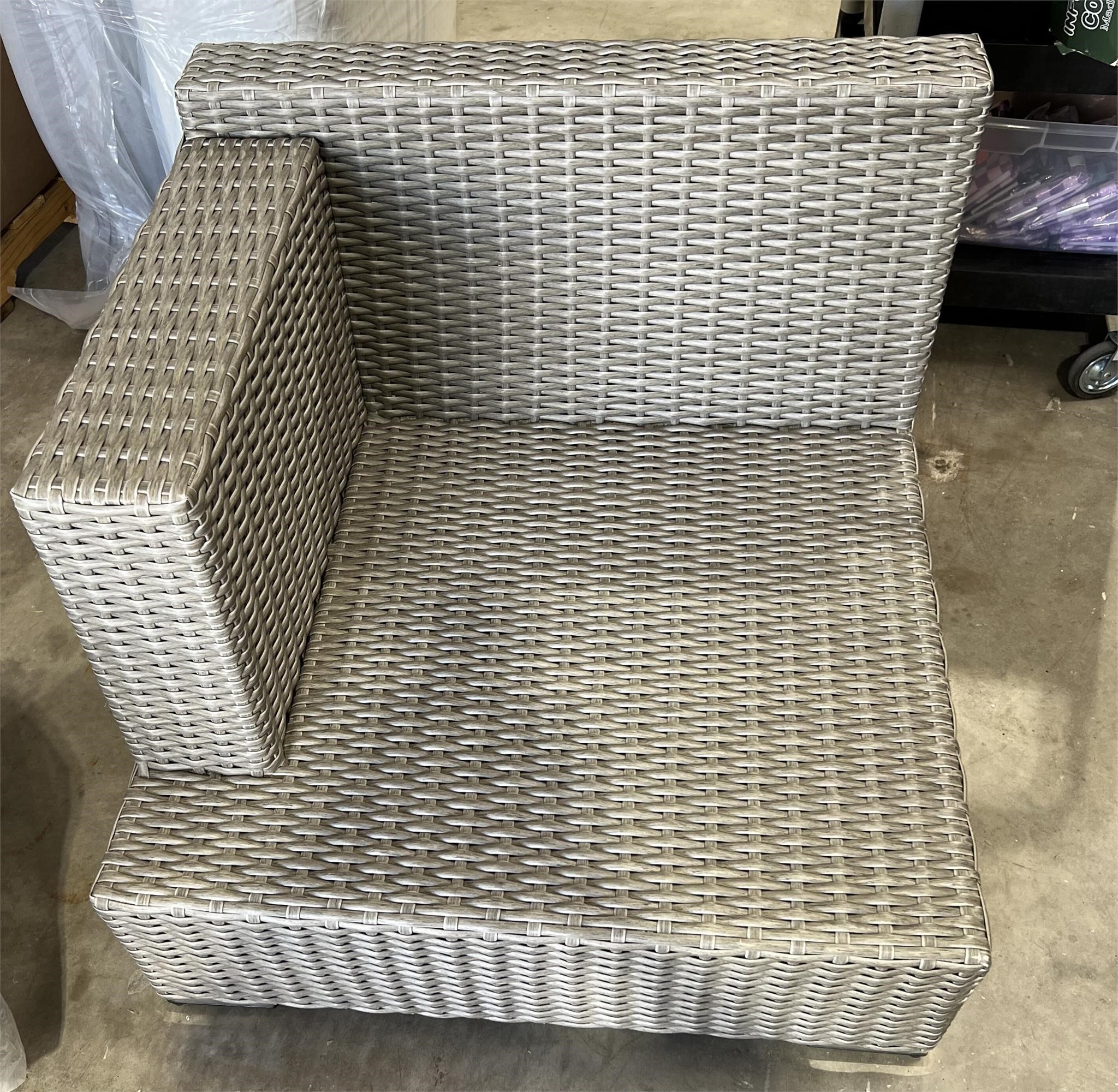 Patio Wicker Right End of Couch/Loveseat Gray