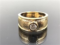 18k Gold HGE Clear Stone Ring