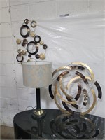 Table lamp and metal art wall décor