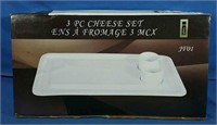 New 3 PC Cheese Set