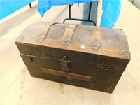 DOME TOP TRUNK 28" LONG X 19" HIGH