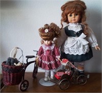 F - LOT OF COLLECTIBLE DOLLS &  ACCESSORIES (B120)