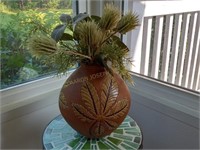 Vintage Leaf Motif Round Vase