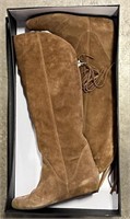 Women's Size 8 Suede Brown Boots