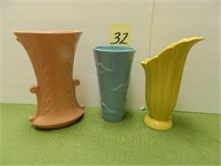 Abingdon #550 1941-50 Yellow 11" Fluted Vase -