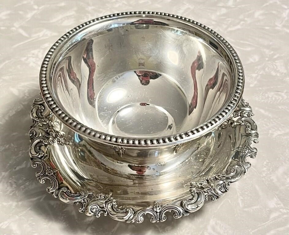 Sterling silver sauce bowl w/attached underplate