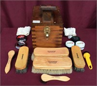 Brookstone Shoeshine Kit