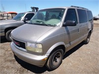 2002 GMC Safari Minivan