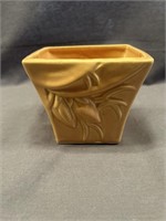 VINTAGE 4x4.75 INCH MCCOY PLANTER