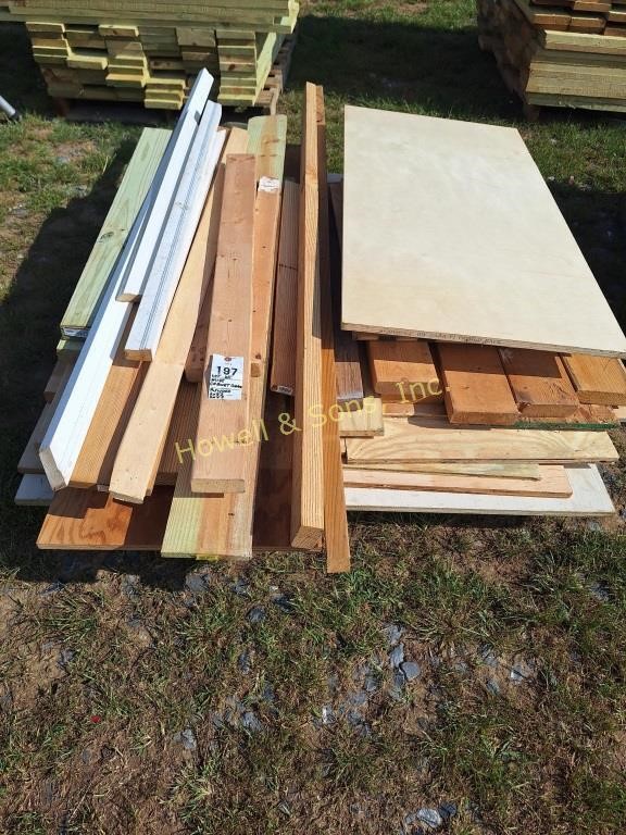 Lot of Misc. Cabinet Grade Plywood 2'x8' & 2'x4'
