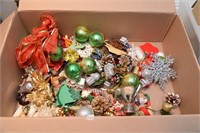 VINTAGE CHRISTMAS ORNAMENTS