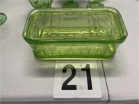 8.5" VASELINE GLASS REFRIGERATOR DISH W/LID