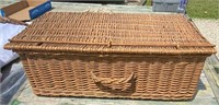 16" x 27" Basket w/ Hinge Lid