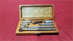 Lufkin inside cylinder micrometers set