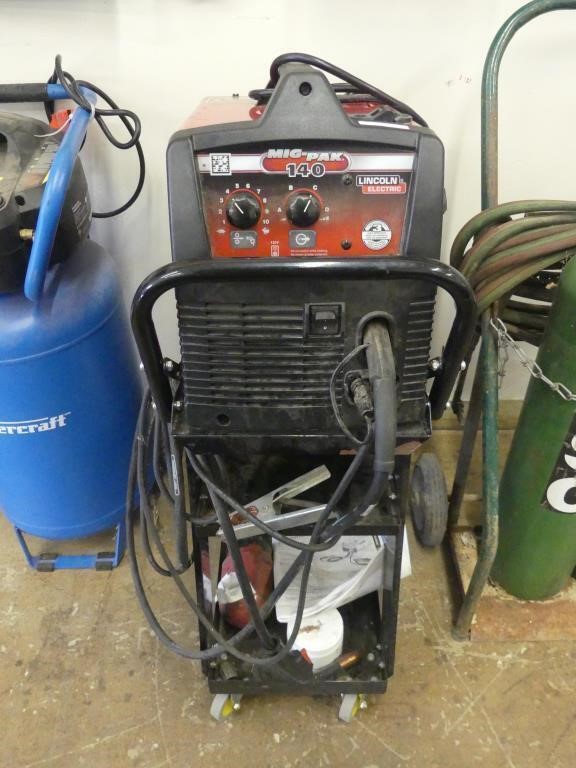 LINCOLN ELECTRIC MIG-PAK 140 WIRE FEED WELDER