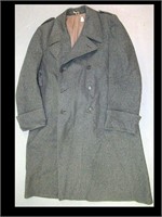 SWISS ARMY HEAVY COAT IN VERY GOOD CONDITION