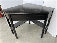 Black corner desk