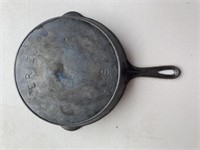 Erie #9 Frying Pan