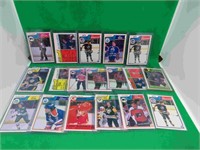 18x 1983-84 O-Pee-Chee Hockey Cards Gretzky Bossy+