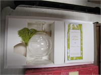 1 flat of Theo & Hugh soy candles & Michel Design