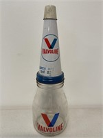 VALVOLINE Tin Top On VALVOLINE 1 Pint Oil Bottle