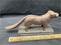 Cast iron dog nut cracker