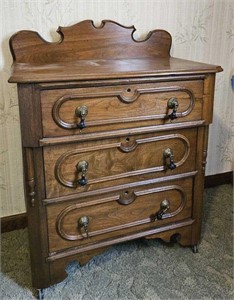3-Drawer Chest of Drawers