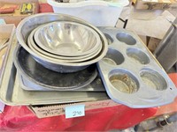 Kitchen Pans & Bowls