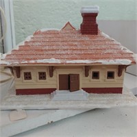 Brick / Tan Village Ceramic 7 inch