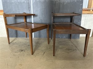 2 wood end tables