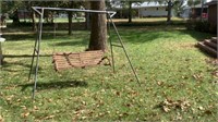 Lawn swing