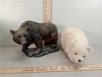 Bear figurines