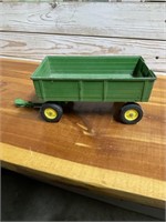 ERTL GREEN TRAILER