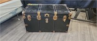 Vintage chest. 30"x12"x22"